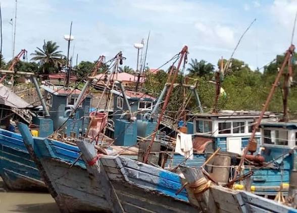 Kamsar : la pêche artisanale fragilisée par le trafic des minéraliers