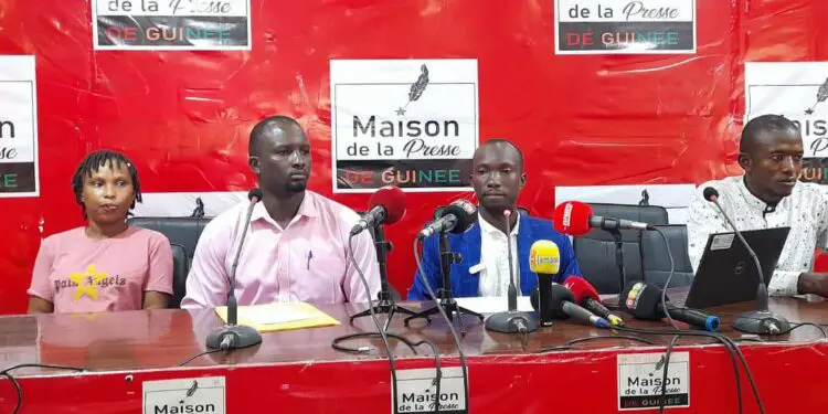 Fonction publique : des médecins spécialistes réclament leur recrutement sans concours
