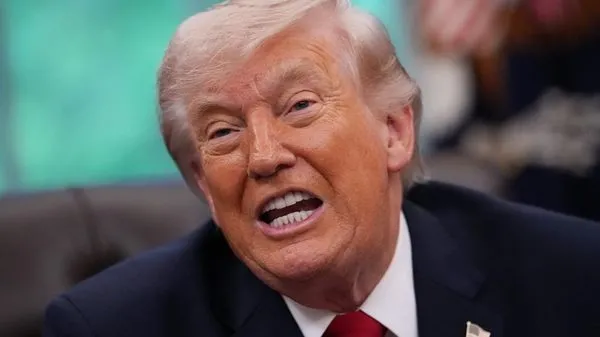 Trump lance une opération pour débloquer le détroit d’Ormuz, mise en garde de l iran