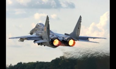 Défense: l’Algérie devient le premier pays africain à passer commande de Sukhoï Su-35 auprès de la Russie