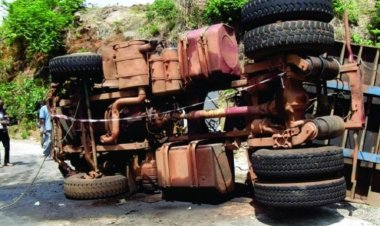 Accident : Un camion se renverse entre Mamou-Faranah !