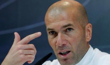 Réaction de Zinedine Zidane, après son retour au Real Madrid !