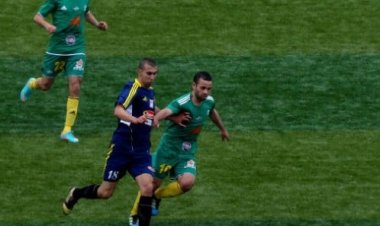 Football : la fédération algérienne interdit le recrutement de joueurs étrangers