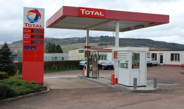 Pétrole : le prix du litre de carburant à la pompe baisse à 9 000 FG !