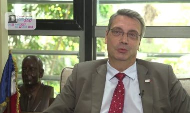 Guinée : l’ambassadeur de France convoqué après les critiques sur les élections