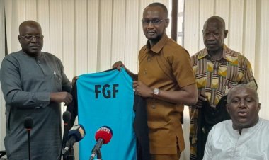 Guinée/Foot : de nouveaux équipements pour les arbitres …