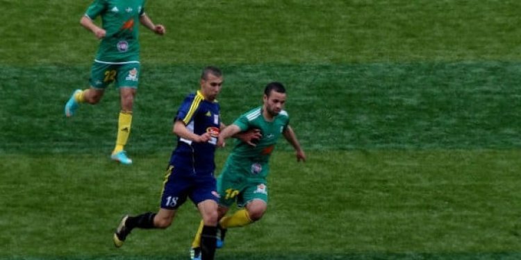 Football : la fédération algérienne interdit le recrutement de joueurs étrangers