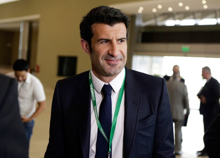 Luis Figo critique ouvertement le président de la FIFA