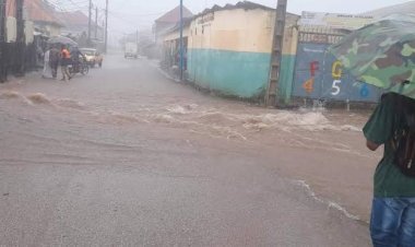 Inondations à Conakry : 17 185 personnes affectées, un décès et une personne disparue (ANGUCH)