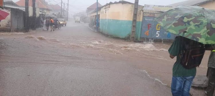 Inondations à Conakry : 17 185 personnes affectées, un décès et une personne disparue (ANGUCH)