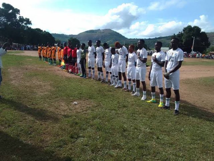 Fin du tournoi de football des jeunes à Kambaya (Dabola) : un triomphe pour la cohésion sociale dans le district