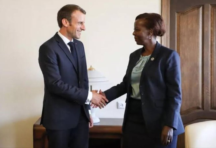 Emmanuel Macron reçoit Louise Mushikiwabo, Secrétaire générale de la Francophonie, à l'Élysée