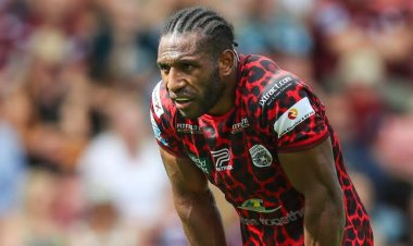 Le coach Adrian Lam et Edwin Ipape mènent les Leigh Leopards vers une finale historique