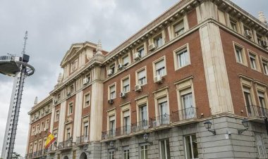 AECID, l'Ambassade d'Espagne et l'Institut Cervantes encouragent l'enseignement de l'espagnol en Guinée équatoriale