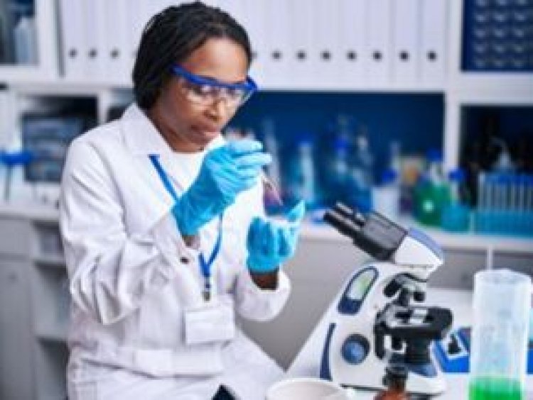 La Guinée inaugure un centre de formation dentaire pour améliorer les soins en Afrique de l'Ouest