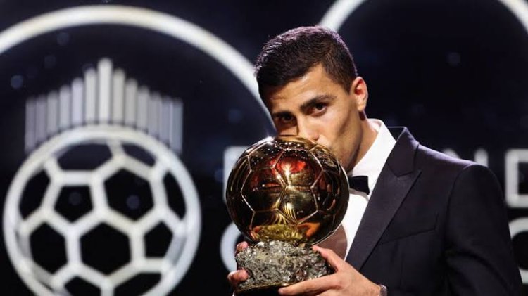 Le milieu de terrain de Manchester City, Rodri, remporte le Ballon d'Or 2024