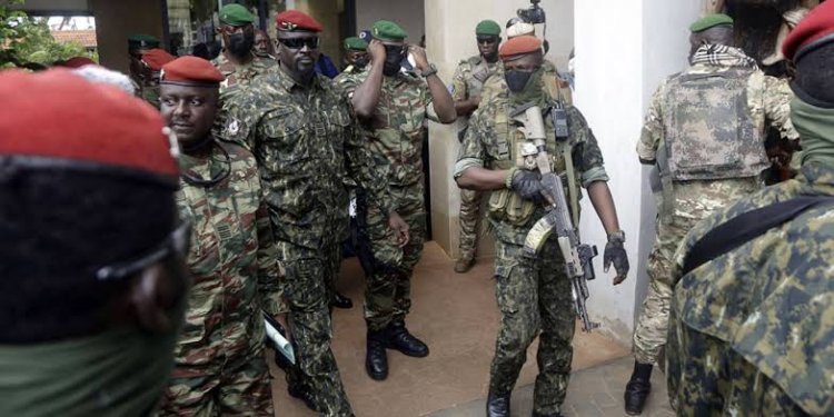 Le chef de la junte en Guinée s'élève au grade de général de l'armée