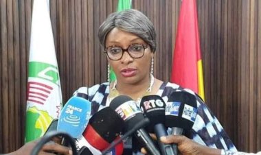 Résultats du référendum retardés : Djénabou Touré évoque une panne internet