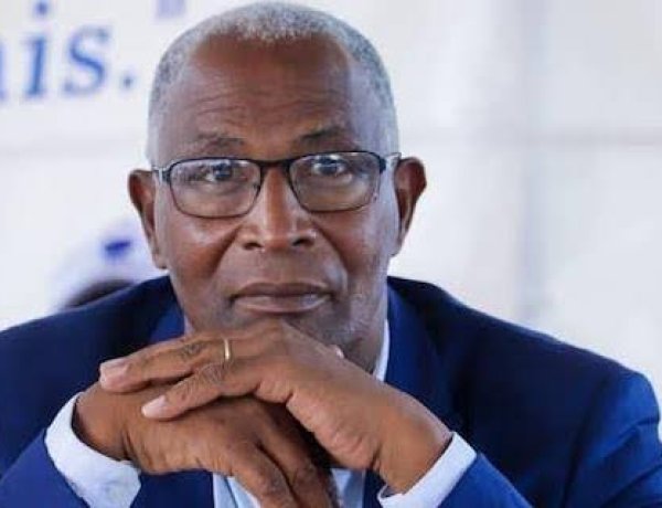 Guinée : Bah Oury reconduit à la tête du gouvernement par le président Doumbouya