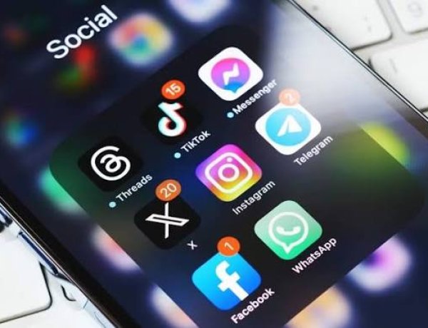 Réseaux sociaux en Guinée : la justice serre la vis face aux dérives en ligne