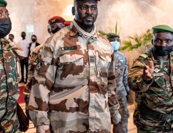 Clash explosif en ligne : deux influenceuses guinéennes exposent leur conflit au grand jour