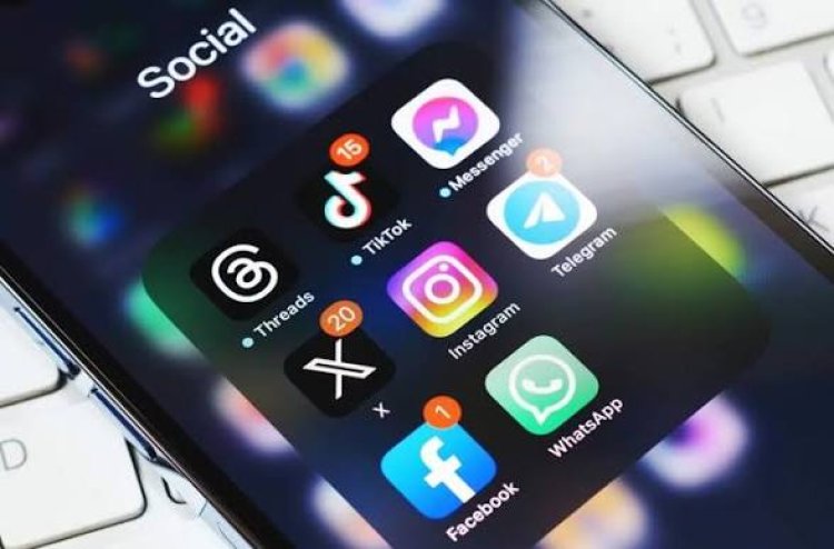 Réseaux sociaux en Guinée : la justice serre la vis face aux dérives en ligne