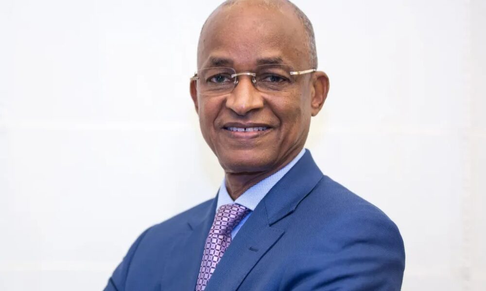 Cérémonie commémorative du 68ᵉ anniversaire de l’indépendance à la place des Martyrs à Conakry