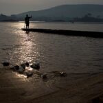 Pêcheurs et activité de pêche sur le fleuve Mbali à Boali
