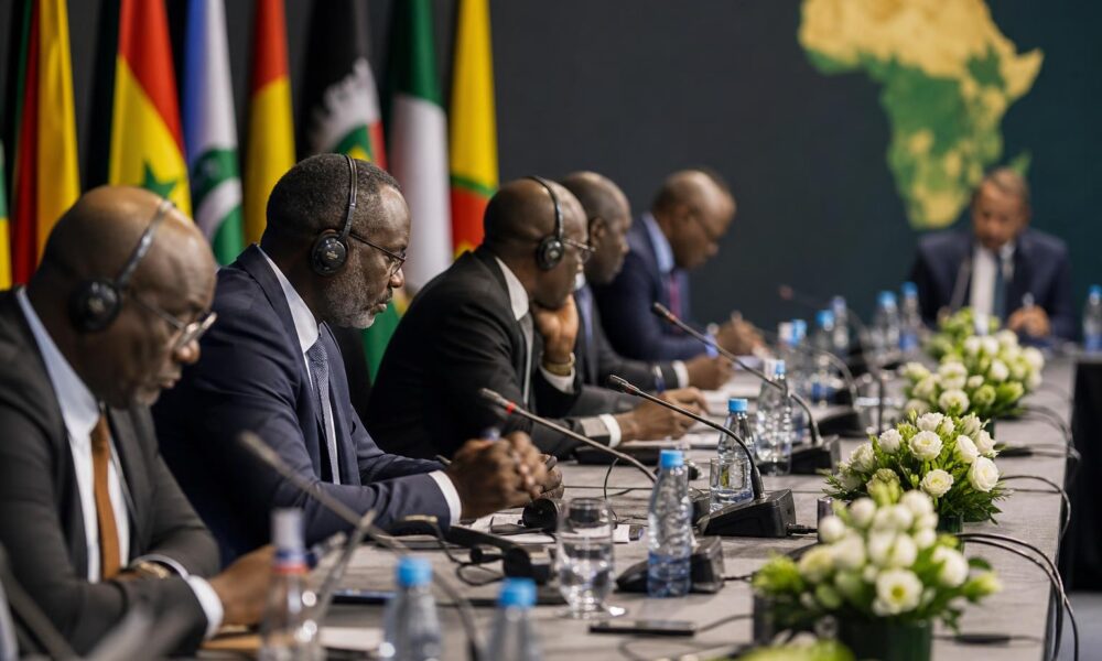 Participants à la conférence stratégique de la CAF à Sal, au Cabo Verde