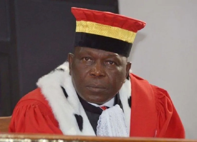 Illustration de l’affaire judiciaire visant Mohamed Lamine Bangoura devant la CRIEF