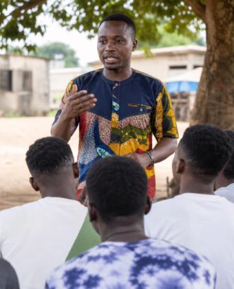 Illustration liée au témoignage de Mamadou Lamine Barry sur l’émigration entre la Guinée et la Côte d’Ivoire