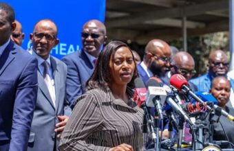 Personnel de santé participant aux mesures de préparation contre Ebola au Kenya