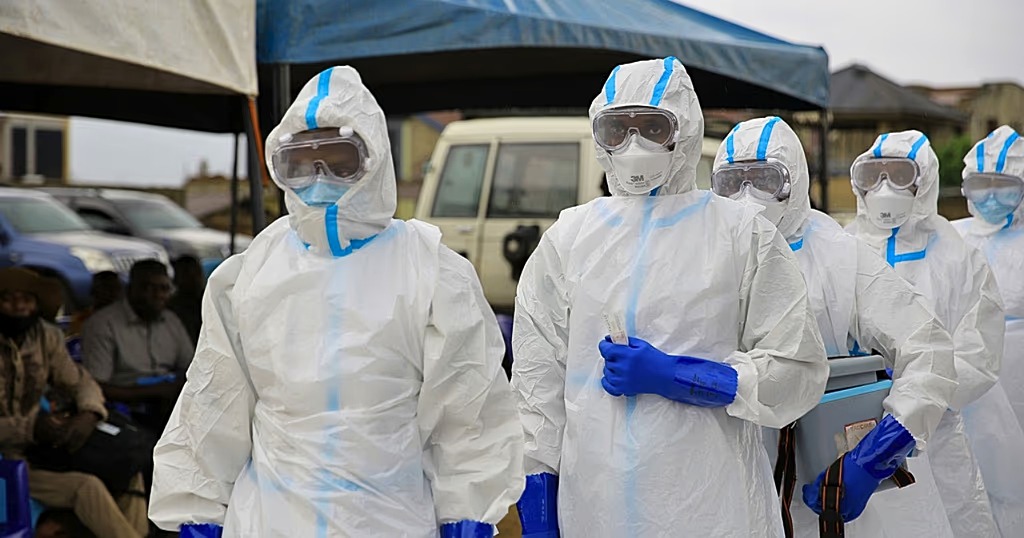 Passagers soumis à un contrôle de température à l’aéroport de Lagos, au Nigeria