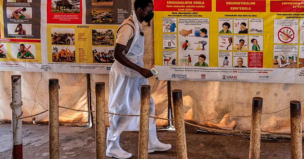 Contrôle sanitaire de voyageurs à un point d’entrée en Ouganda