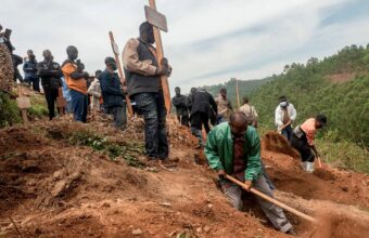 Illustration d’un dispositif de prévention contre Ebola en Afrique