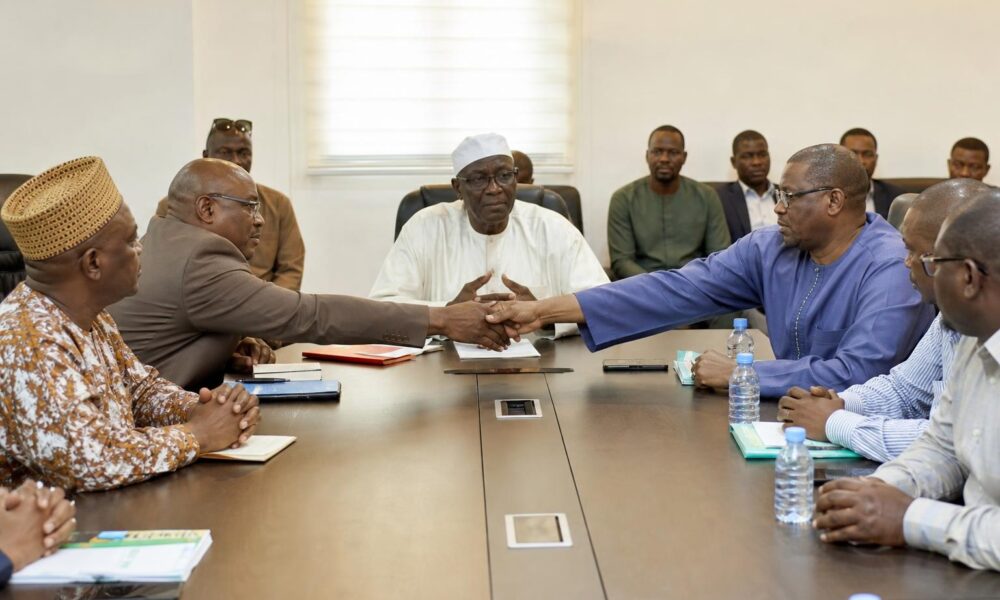 Réunion de médiation sur les revendications des enseignants en Guinée
