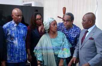 Cérémonie de passation de service au ministère de la Communication à Koloma