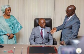 Fana Soumah lors de sa prise de fonctions à la tête du département chargé de la Communication, de l’Économie numérique et de l’Innovation