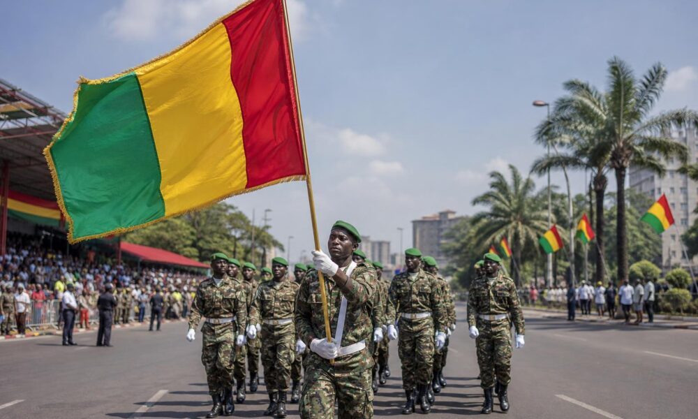 Cérémonie officielle du 68e anniversaire de l’indépendance de la Guinée à Kaloum