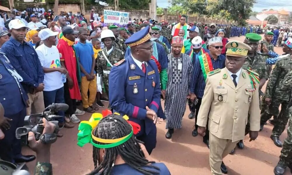 Cérémonie du 68ᵉ anniversaire de l’indépendance de la Guinée à la Place des Martyrs de Labé