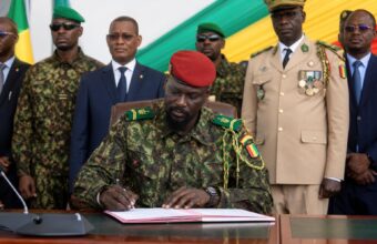 Mamadi Doumbouya, président de la République et commandant en chef suprême des forces armées