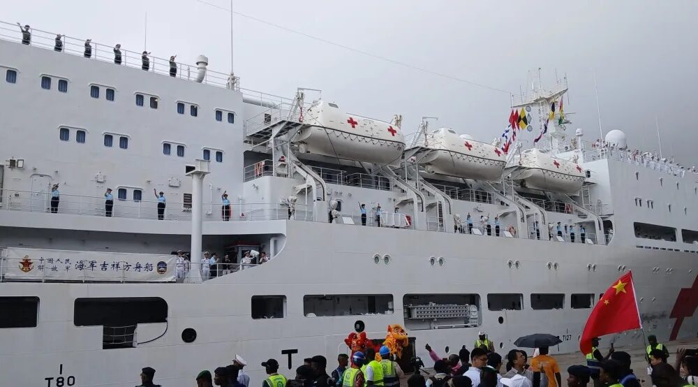 Navire-hôpital chinois accosté au Port autonome de Conakry