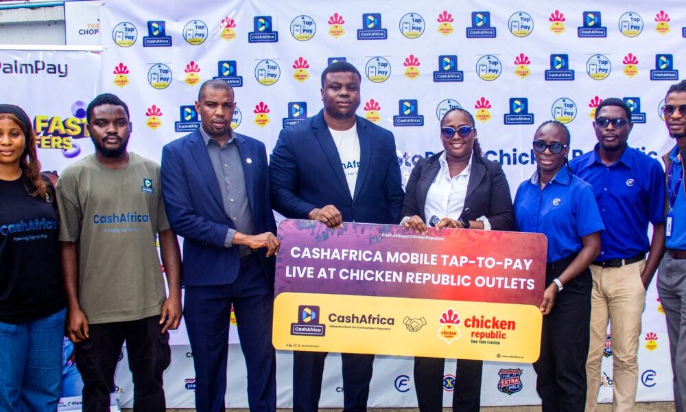 Paiement mobile sans contact dans un restaurant Chicken Republic au Nigeria