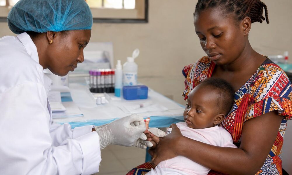 Enfants et familles concernés par la prise en charge de la drépanocytose en Ouganda