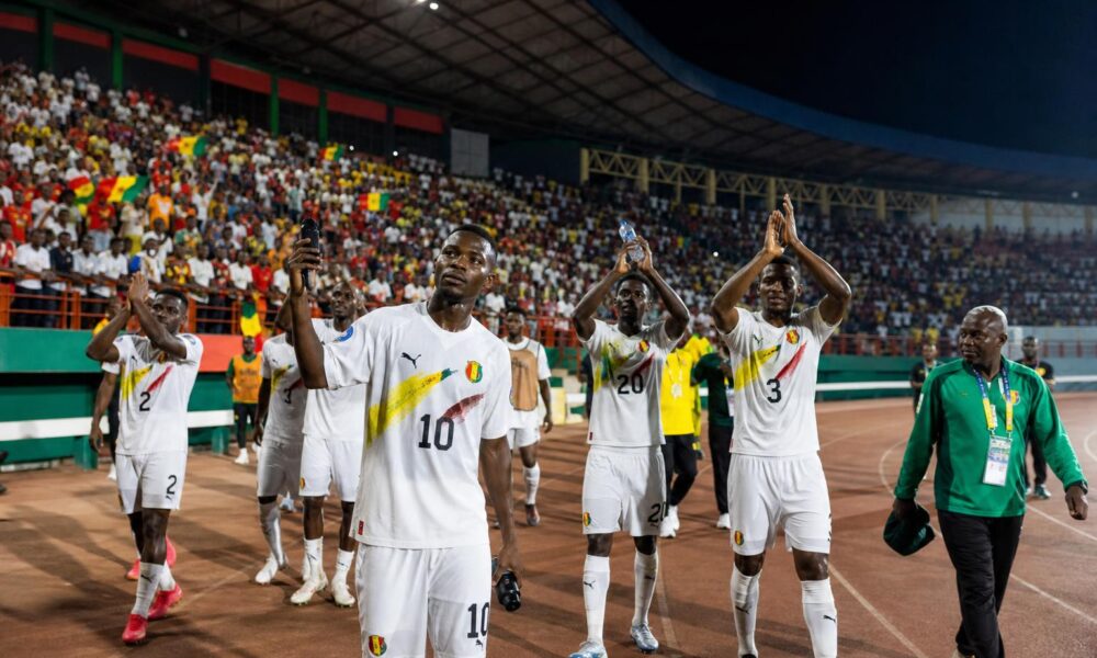 Le Syli national de Guinée au stade du 28-Septembre à Conakry lors de son match contre le Kenya