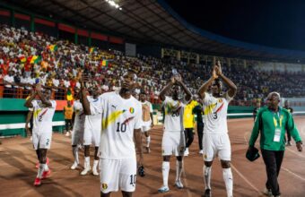 Le Syli national de Guinée au stade du 28-Septembre à Conakry lors de son match contre le Kenya